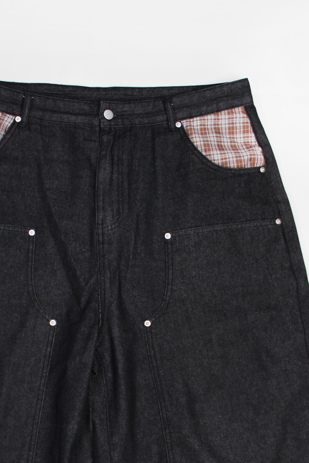 BLACK DOUBLE KNEE PLAID POCKETS DENIM JORTS
